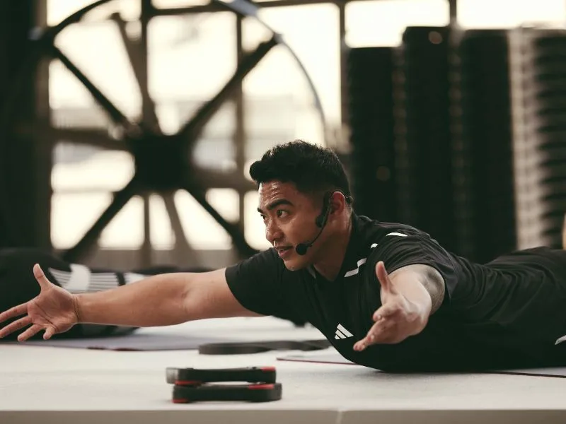 Infographic: How to spot your next Instructor in club